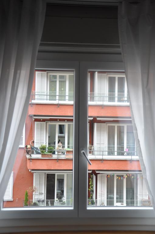 Cozy Ulmenstrasse अपार्टमेंट *